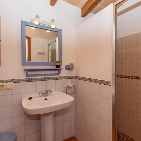 Ullastre By Sealand *